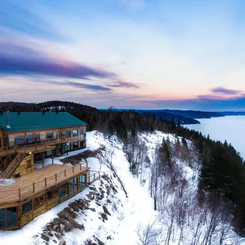 Fjord du Saguenay au coeur de l'hiver Fjord du Saguenay au coeur de l'hiver Visuel